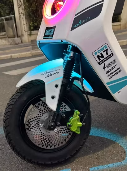 72V 5000W High Street Bike Motor Central Fast Dirt Bike Off Road Pit Road Adulto Scooter Elétrico para Venda
